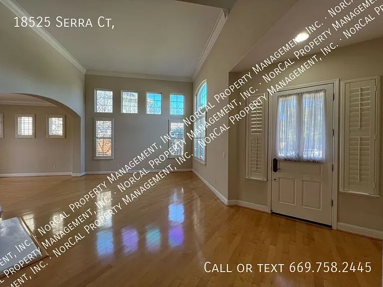 18525 Serra Ct — Photo 2