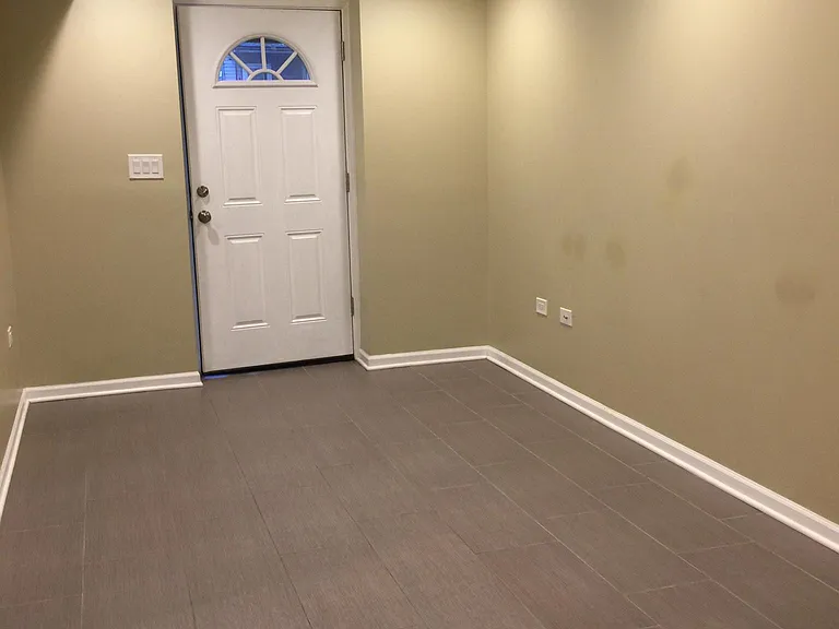 2150 N Kenneth Ave — Photo 29