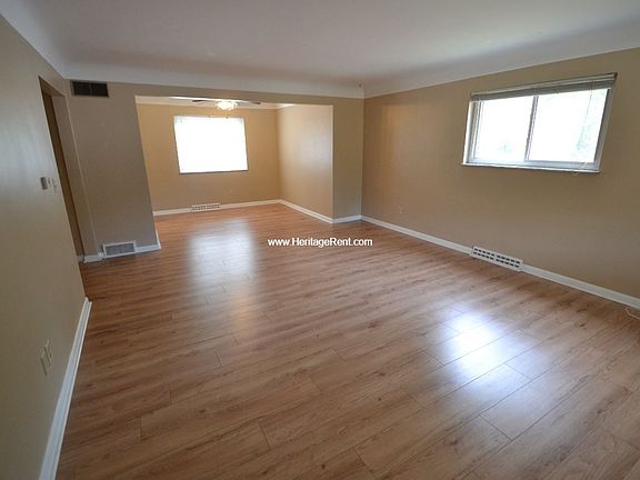 5th image of 4789 Clevesdale Dr #2