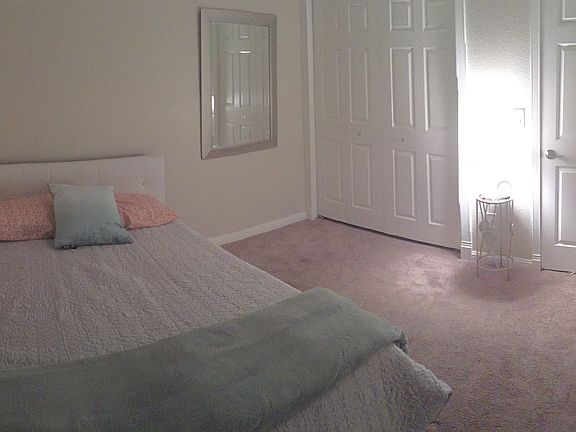 5th image of 106 Spinnaker Ct