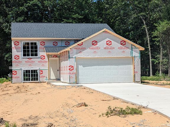 2nd image of 3083 Angelwood Dr