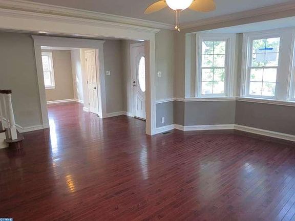 5th image of 817 Blythe Ave