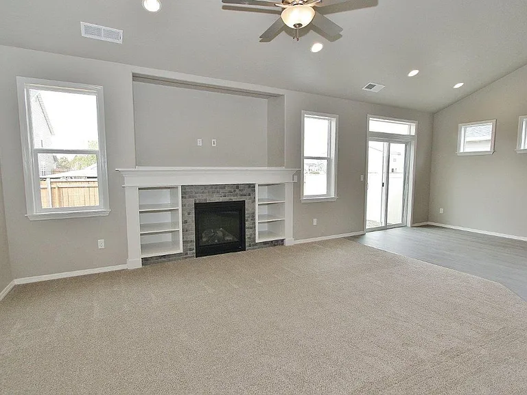 33 N Mingus Ave — Photo 6