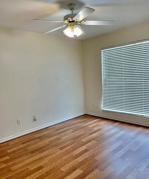205 Landsburg Ct — Photo 21