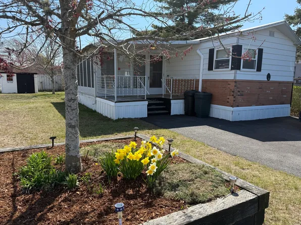5 Alfred St, East Wareham, MA 02538