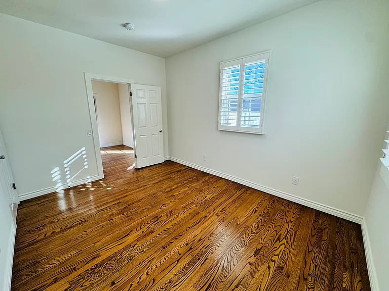 825 N Pasadena Ave — Photo 23
