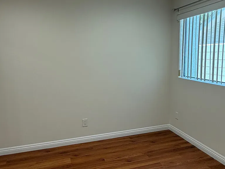 1122 Linden Ave #3 — Photo 13