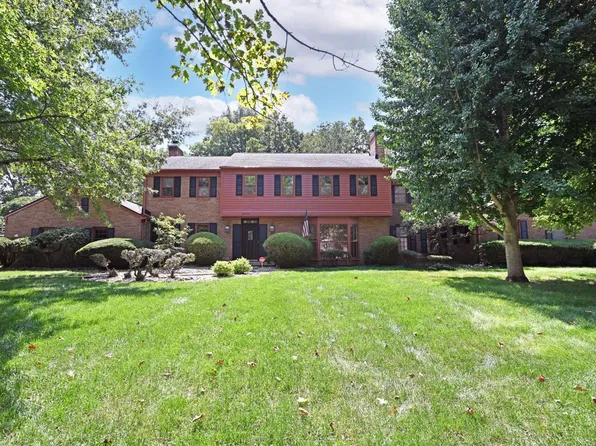 1210 Ashburton Dr, Dayton, OH 45459