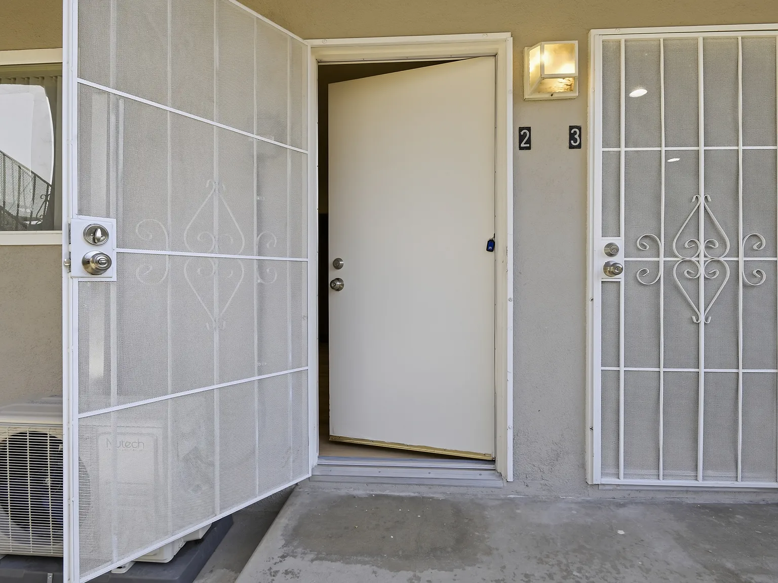 1 bed, 735 sqft, $2,250 — Photo 2