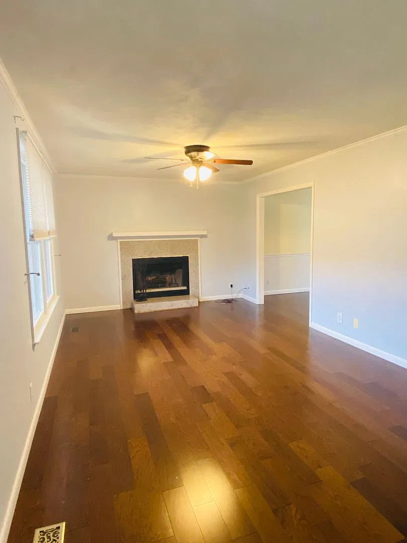 Large 2-Story Home — Photo 4