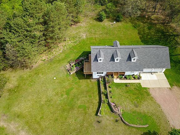 3rd image of W3800 County Road B