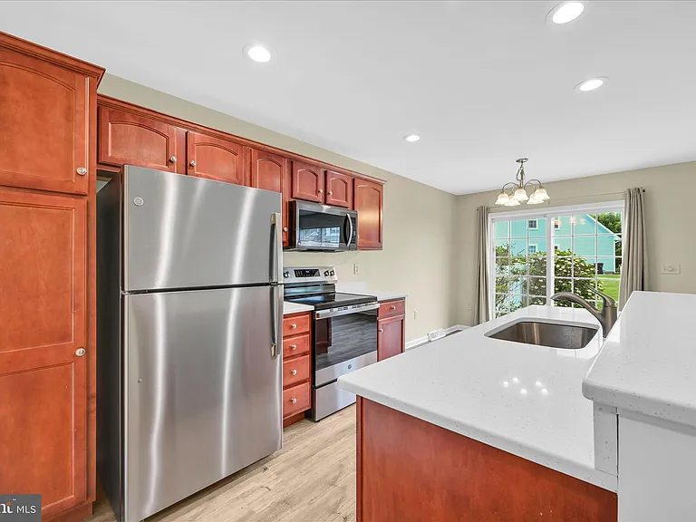 640 Courthouse Cir — Photo 12