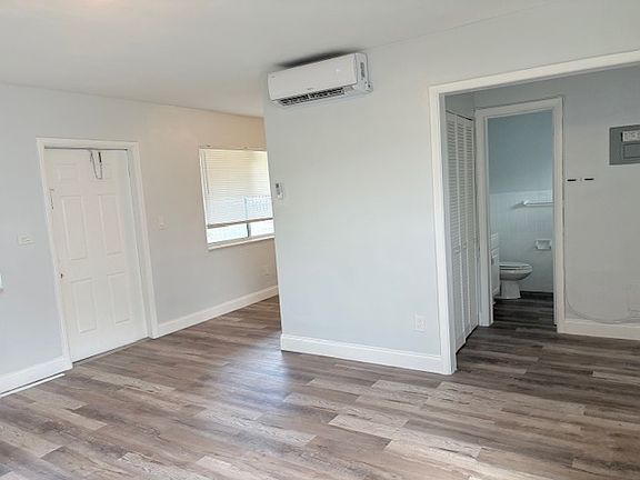 5th image of 2206 Adams St #11449083