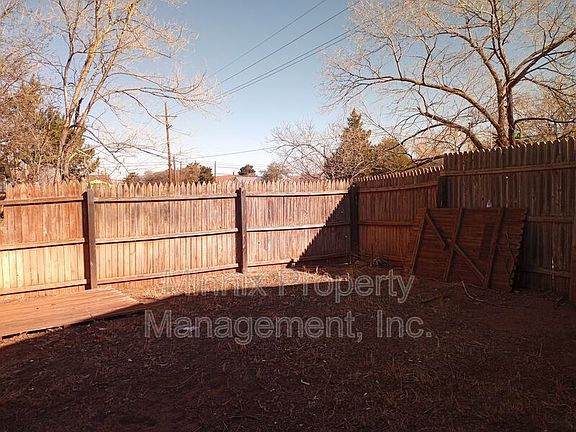4th image of 3102 Avenue N