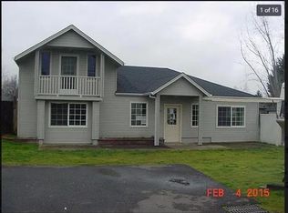 1060 Diamond St, Medford, OR 97501