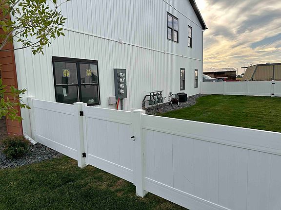 2nd image of 4959 N Beach Dr