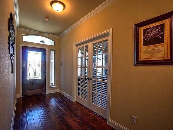 3rd image of 2057 Pontchartrain Dr