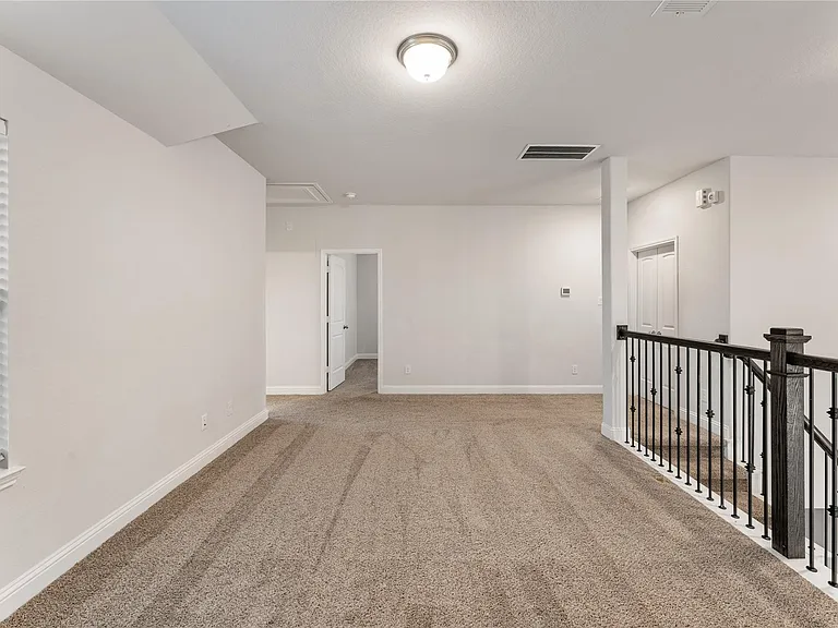7623 Water Glen Ln — Photo 40