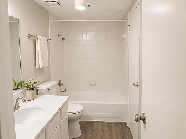 Woodbridge Townhomes — Photo 23