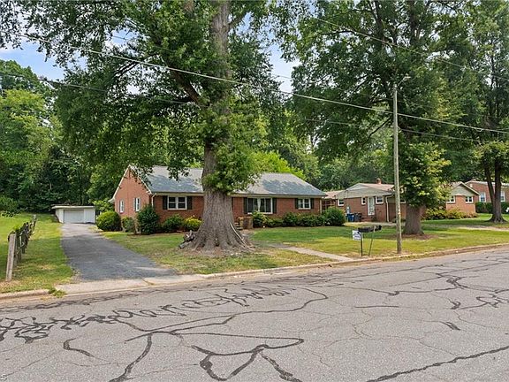 5th image of 801 Claymore Ct