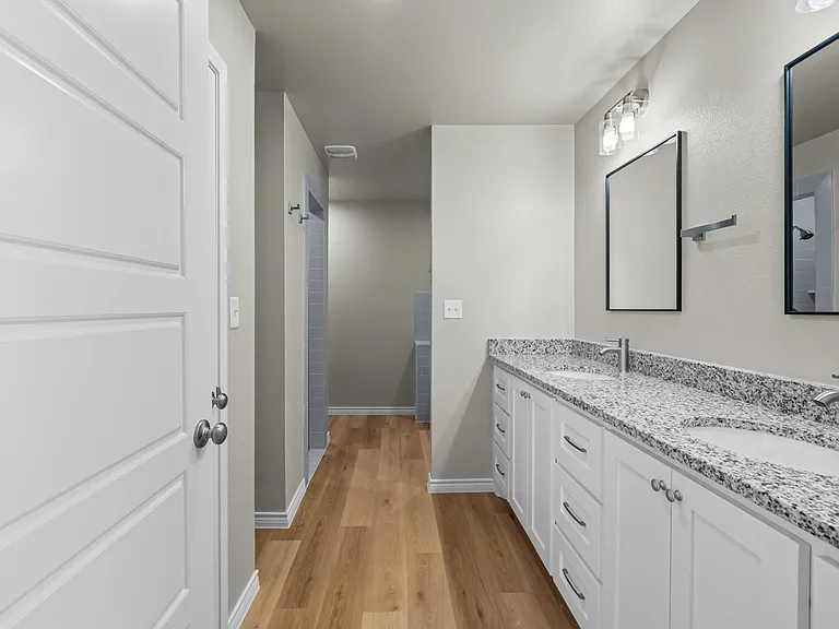 11409 N Cres #2800-B — Photo 28