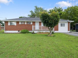 84 Elaine Cir, Fort Oglethorpe, GA 30742