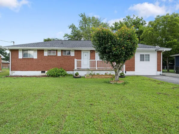 84 Elaine Cir, Fort Oglethorpe, GA 30742