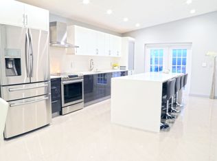 2878 W 72nd Ter, Hialeah, FL 33018