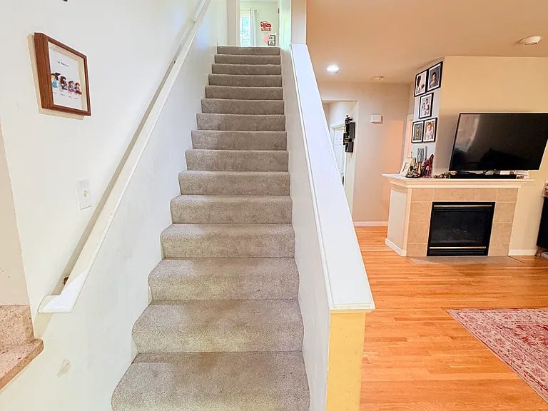 1938 NE Killian Ln — Photo 15