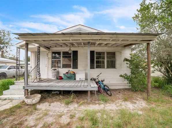 303 Clayton Rd, Auburndale, FL 33823