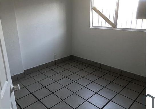 4th image of 643 Douglas Ave APT 2