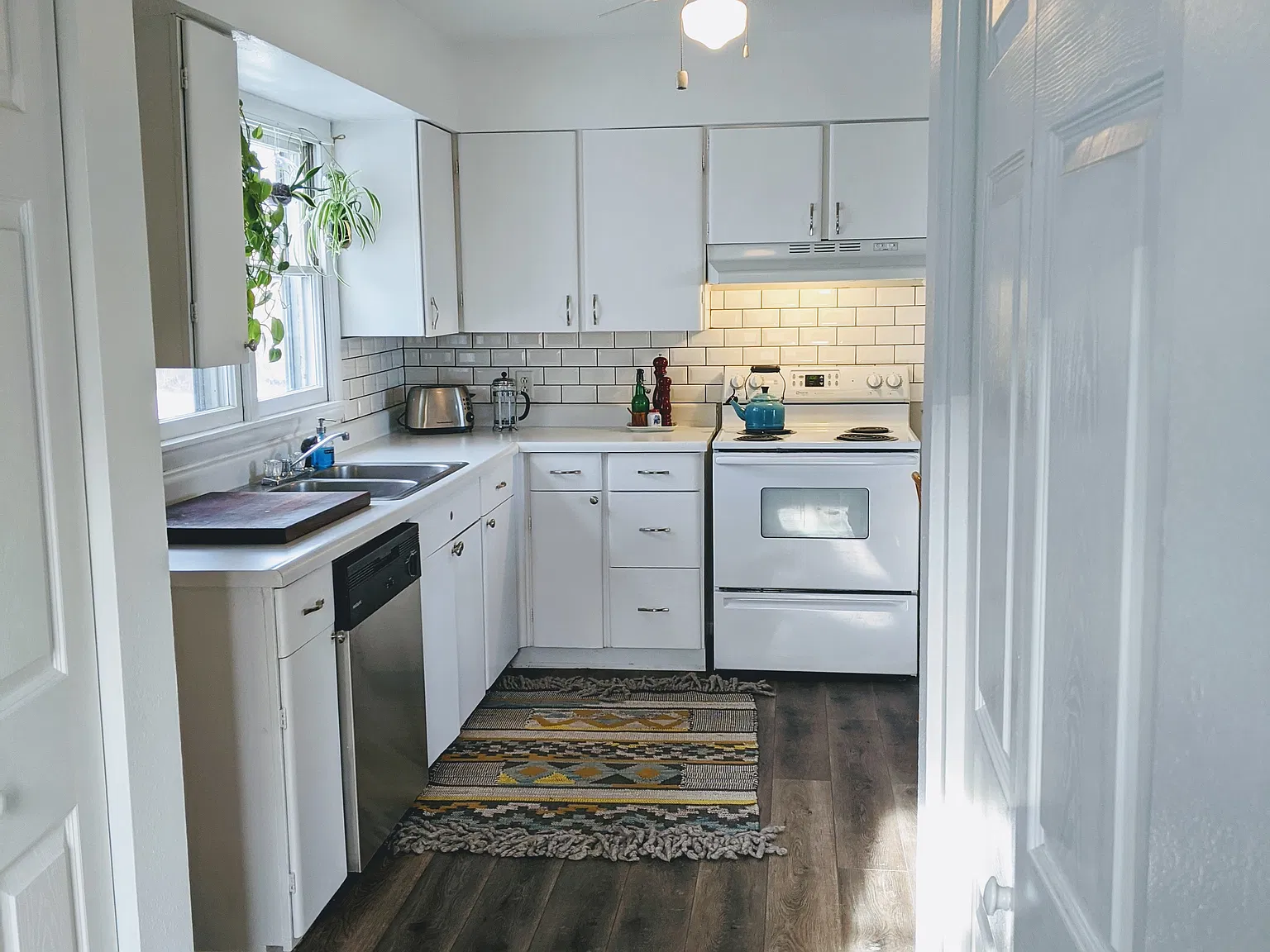 4 bed, 1192 sqft, $1,700 — Photo 3