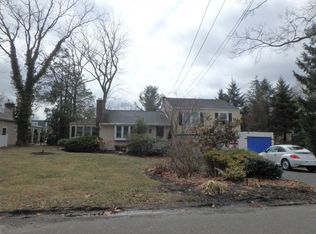 649 Oceanview Rd, Brielle, NJ 08730