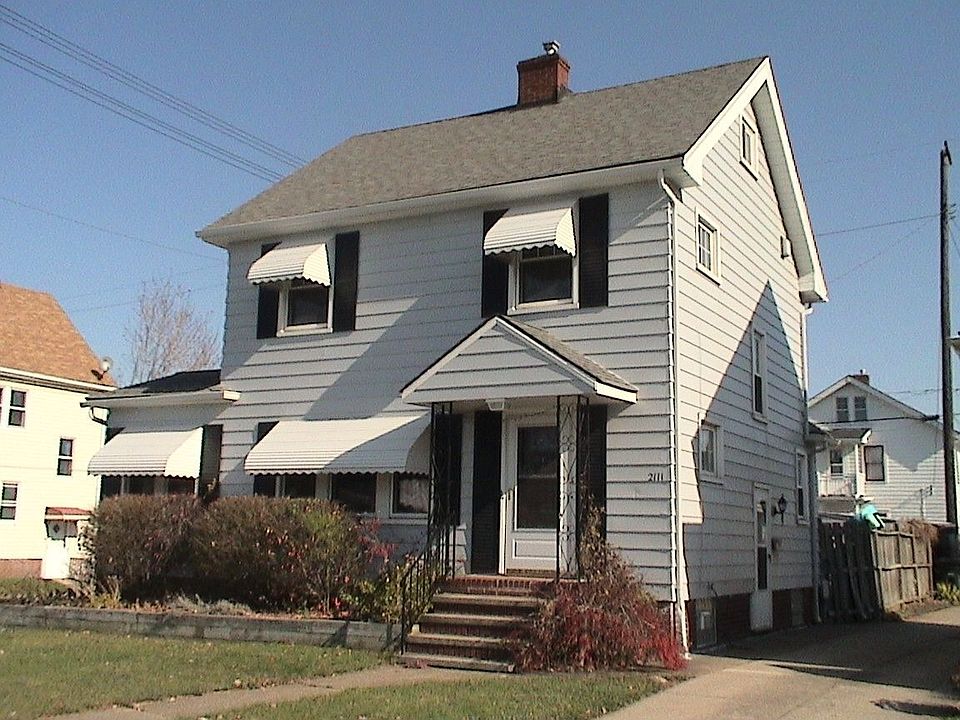 1st image of 2111 Wyandotte Ave