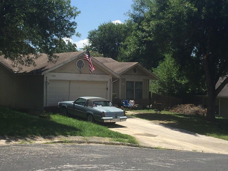 2nd image of 7722 Gallant Ridge Dr