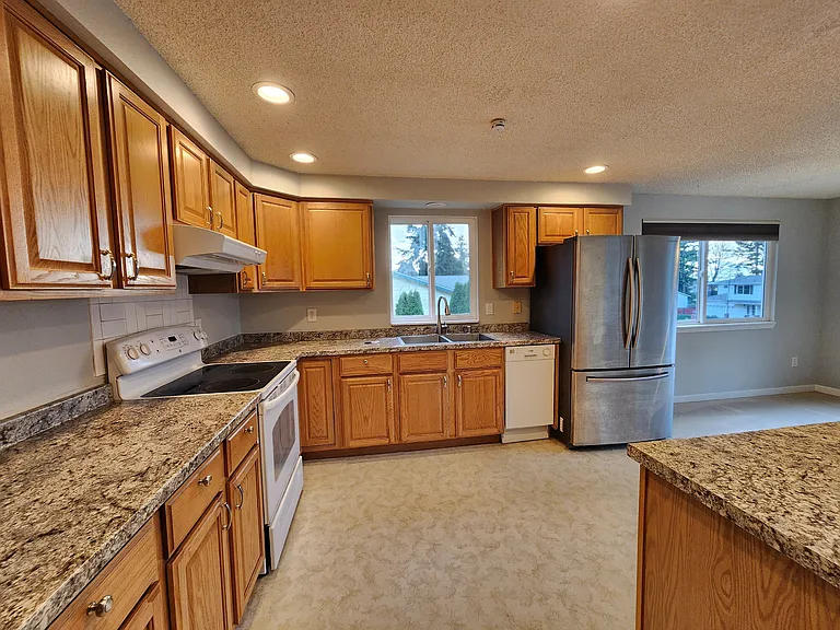 371 Melissa St — Photo 19