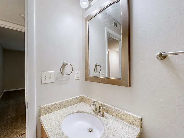 St. Francis Apartments — Photo 27