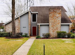 623 S Rivershire Dr, Conroe, TX 77304