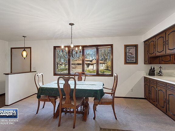 Super sized dining area