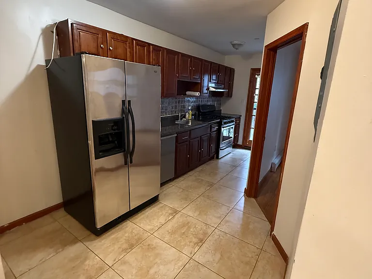 565 Putnam Ave #1 — Photo 6