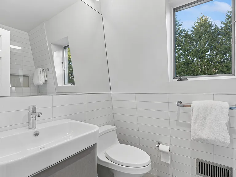 75 Cliff Rd — Photo 20