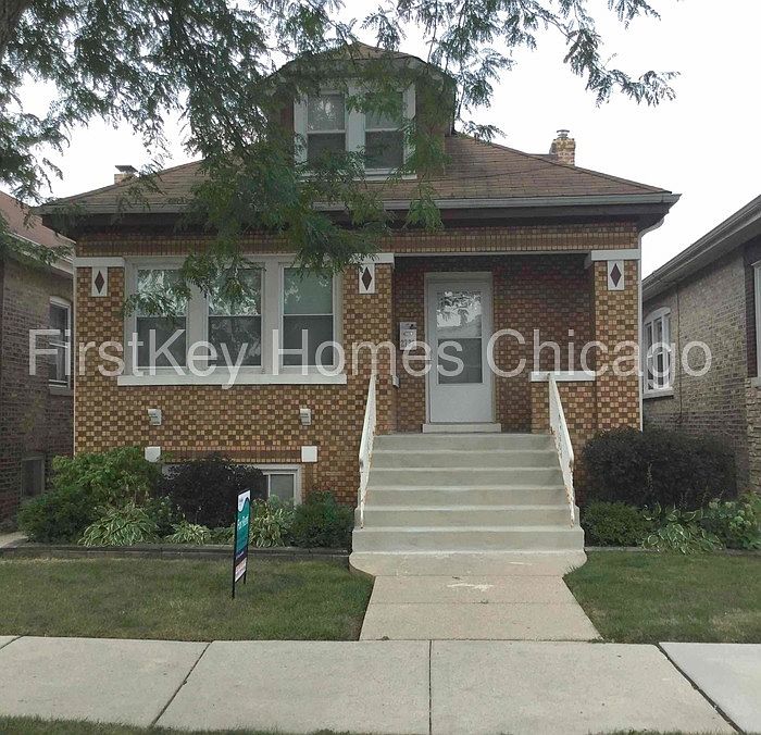 1st image of 2732 N Moody Ave
