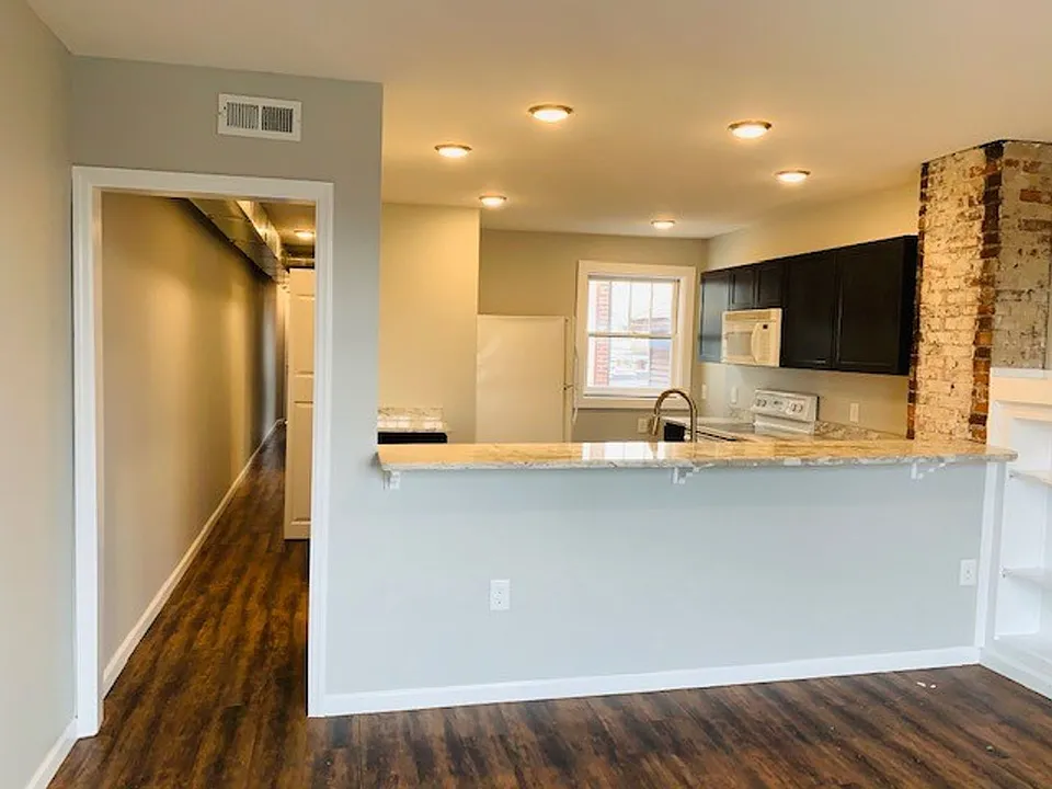 1124-1126 Parsons Ave