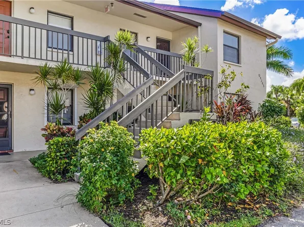 9305 Lake Park Dr APT 204, Fort Myers, FL 33919