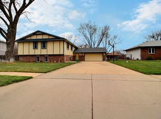 1657 N Murray St, Wichita, KS 67212
