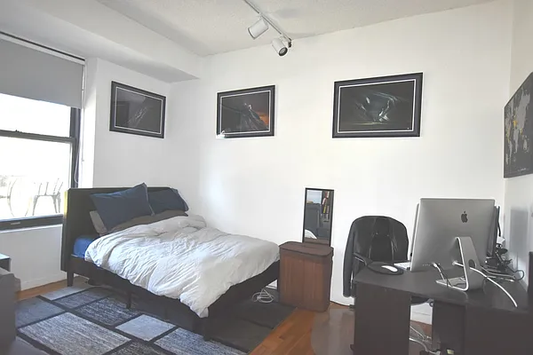 Rented by Bold New York | media 11