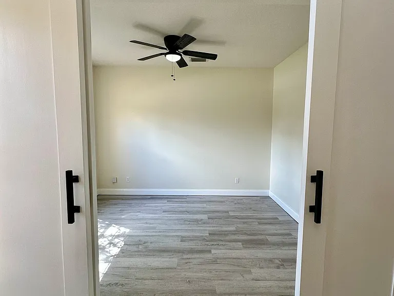 14227 Wake Robin Dr — Photo 5