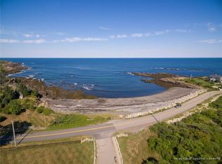5 Phillips Cove Rd, Cape Neddick, ME 03902