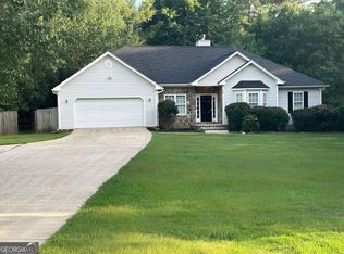 225 Creekview Dr, Hoschton, GA 30548