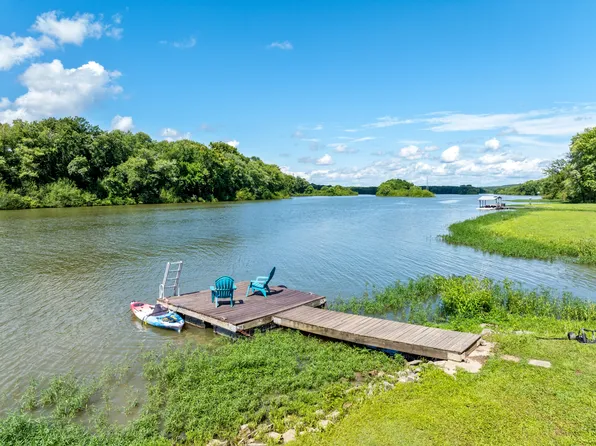 125 Lakeview Dr, Dover, TN 37058